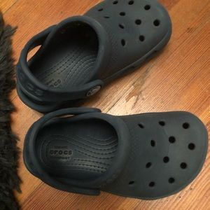 Boys crocs